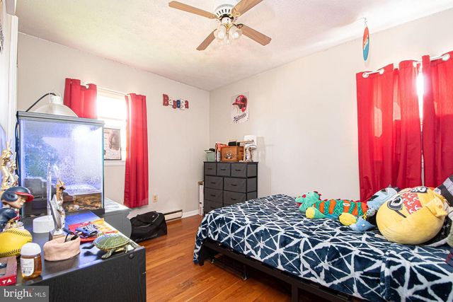 122 W 9TH ST, Front Royal, VA 22630