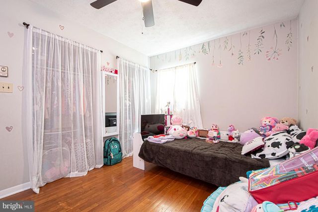 122 W 9TH ST, Front Royal, VA 22630