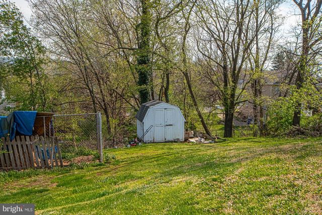 122 W 9TH ST, Front Royal, VA 22630