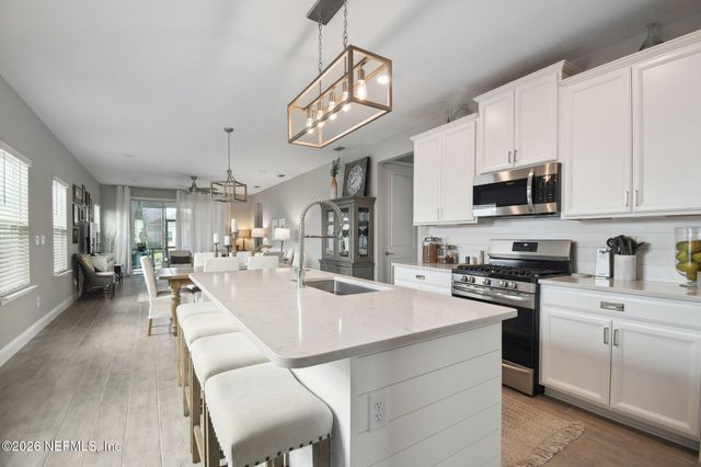 182 KILLARNEY Avenue, St. Johns, FL 32259