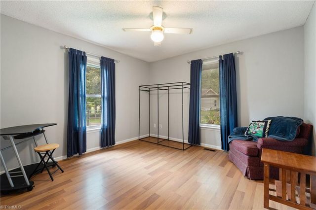 1111 Forest Lane, Thomasville, NC 27360