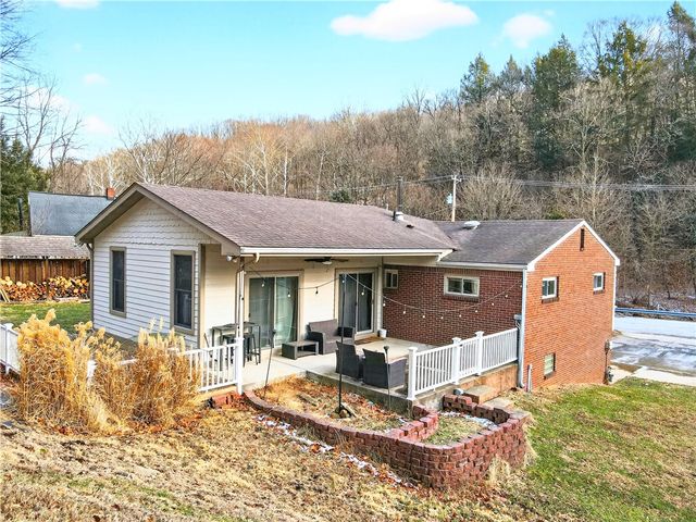 1085 Saxonburg Blvd, O'hara, PA 15116