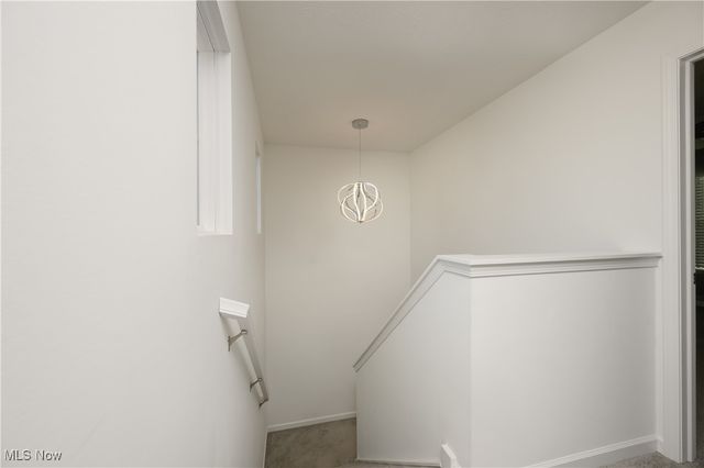 568 Auld Farm Circle, Akron, OH 44320