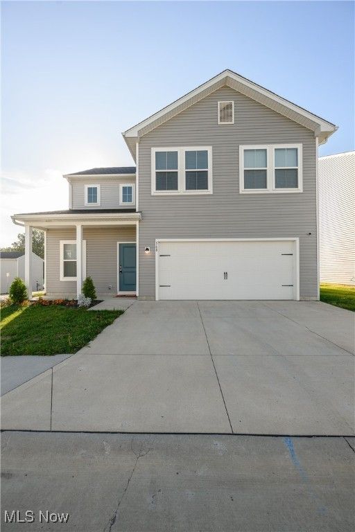 568 Auld Farm Circle, Akron, OH 44320