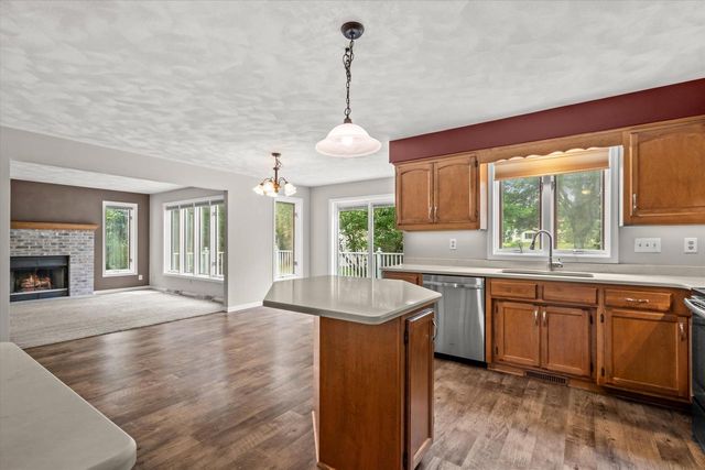 1141 PENDLETON ROAD, Neenah, WI 54956