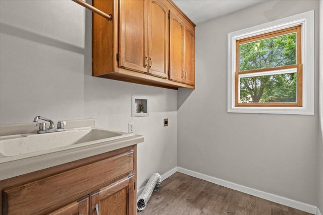 1141 PENDLETON ROAD, Neenah, WI 54956