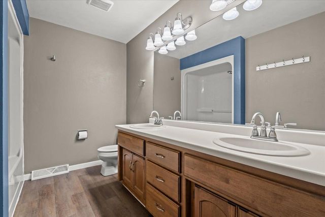 1141 PENDLETON ROAD, Neenah, WI 54956