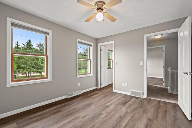 1141 PENDLETON ROAD, Neenah, WI 54956