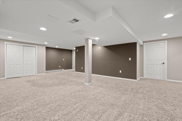 1141 PENDLETON ROAD, Neenah, WI 54956