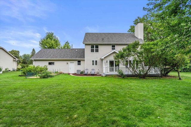 1141 PENDLETON ROAD, Neenah, WI 54956