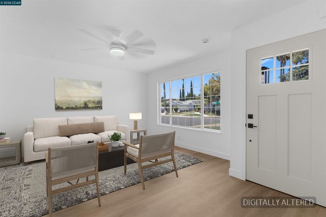 12 Merrimac Pl, Pittsburg, CA 94565