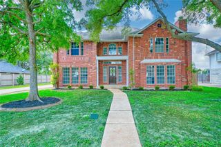619 Green Belt Drive, Sugar Land, TX 77498