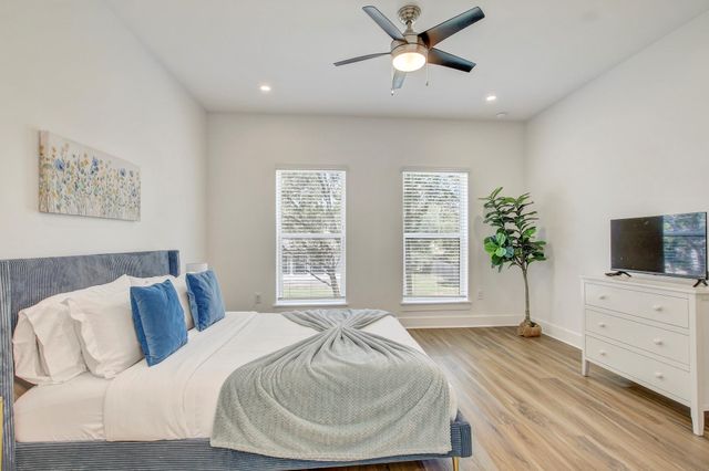 21214 Santa Rosa Ave, Lago Vista, TX 78645