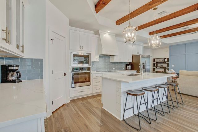 21214 Santa Rosa Ave, Lago Vista, TX 78645