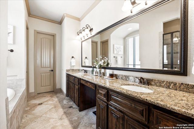 25707 Preserve Crst, San Antonio, TX 78261