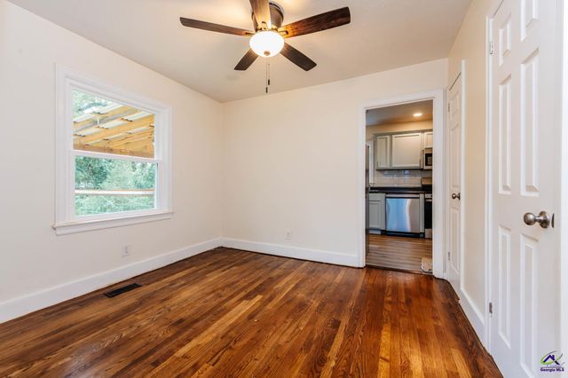 111 benton Avenue, Warner Robins, GA 31088