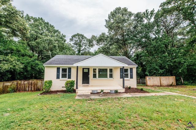 111 benton Avenue, Warner Robins, GA 31088