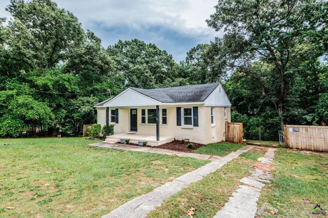 111 benton Avenue, Warner Robins, GA 31088