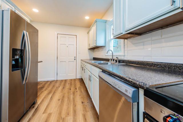 111 benton Avenue, Warner Robins, GA 31088