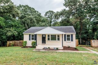 111 benton Avenue, Warner Robins, GA 31088