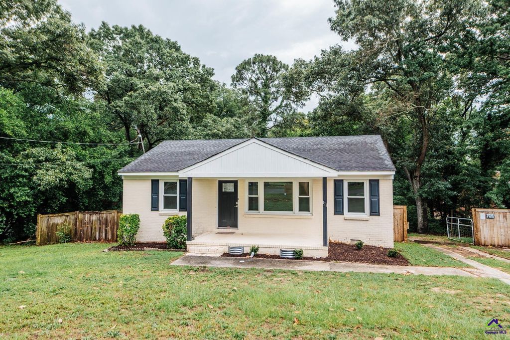 111 benton Avenue, Warner Robins, GA 31088