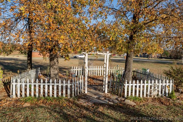 175 Baileys Bend, Mcalester, OK 74501