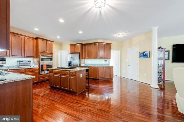 76 LANDMARK DR, Stafford, VA 22554