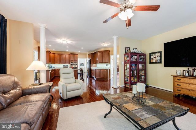 76 LANDMARK DR, Stafford, VA 22554