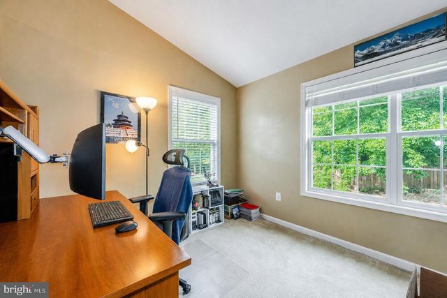 76 LANDMARK DR, Stafford, VA 22554