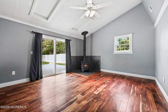 20 Middle Lane, Long Branch, NJ 07740