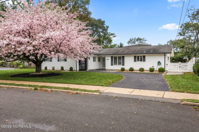 20 Middle Lane, Long Branch, NJ 07740