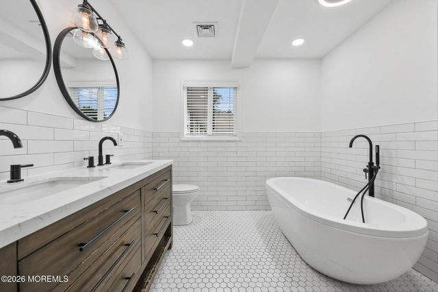 20 Middle Lane, Long Branch, NJ 07740