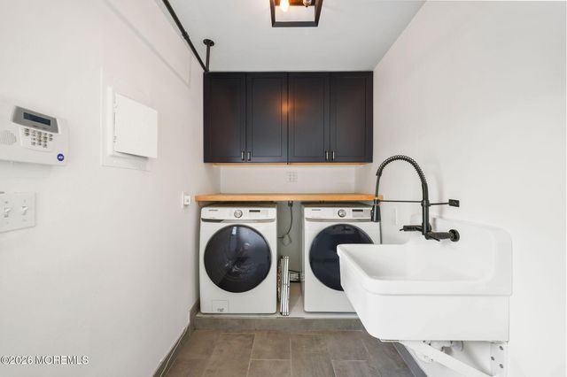 20 Middle Lane, Long Branch, NJ 07740
