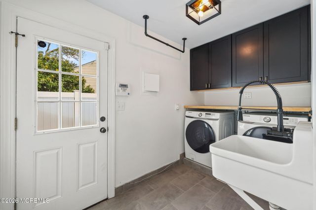 20 Middle Lane, Long Branch, NJ 07740
