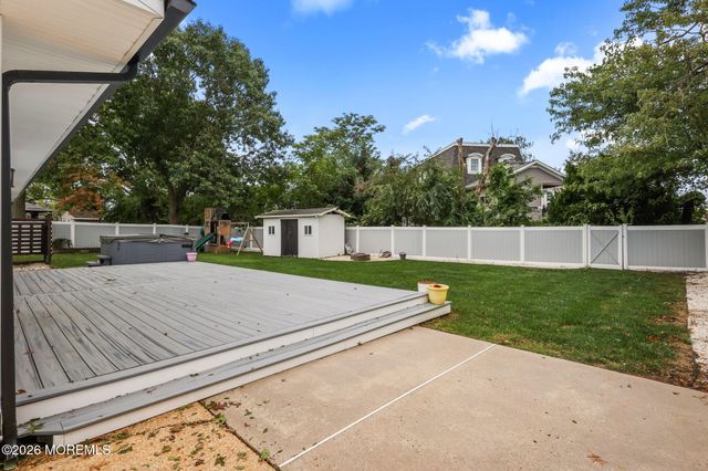 20 Middle Lane, Long Branch, NJ 07740