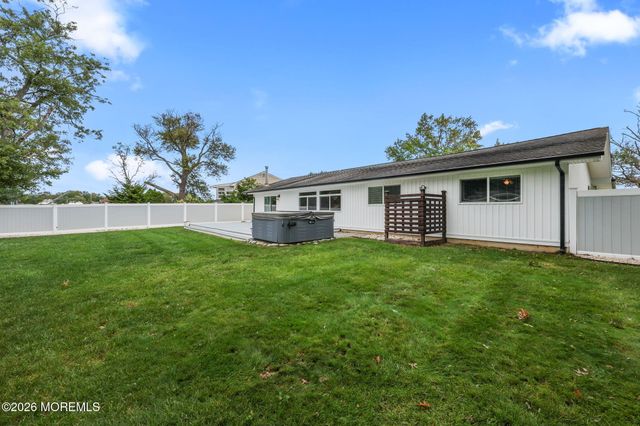 20 Middle Lane, Long Branch, NJ 07740