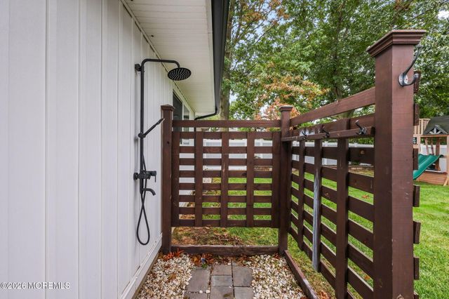 20 Middle Lane, Long Branch, NJ 07740