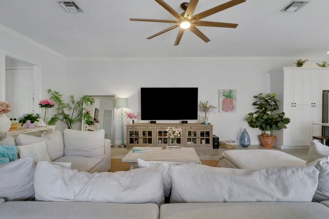 322 Marlberry Circle, Jupiter, FL 33458