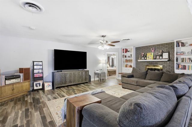 1308 W Redbud Drive, Hurst, TX 76053