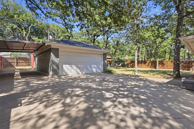 1308 W Redbud Drive, Hurst, TX 76053