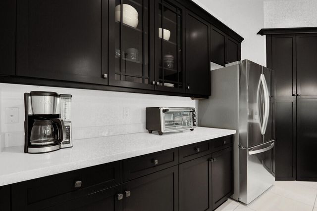 7113 Kensington Court, Palm Beach Gardens, FL 33418