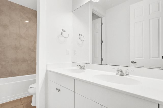 7113 Kensington Court, Palm Beach Gardens, FL 33418