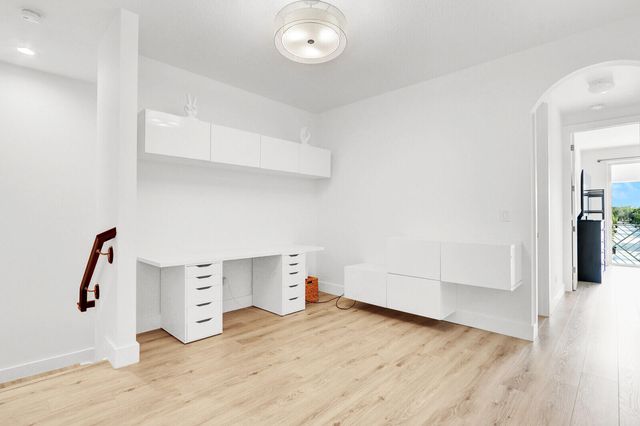 7113 Kensington Court, Palm Beach Gardens, FL 33418