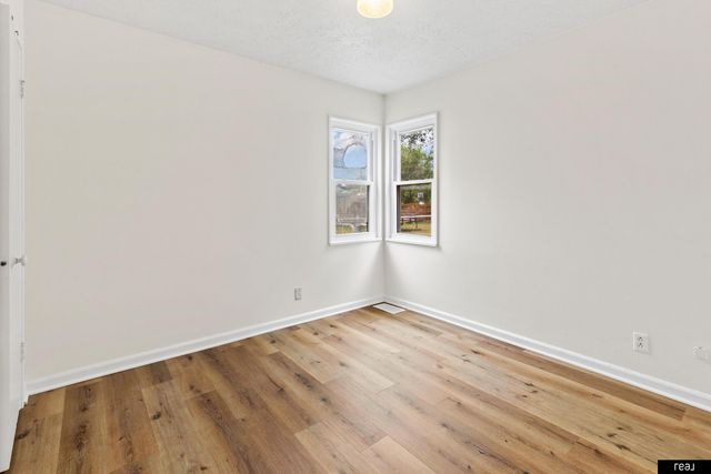 308 W 29th Avenue, Bellevue, NE 68005
