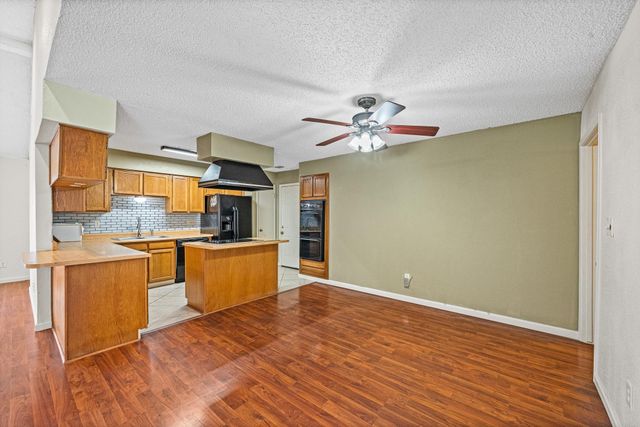 10714 Sherburne Drive, Houston, TX 77072