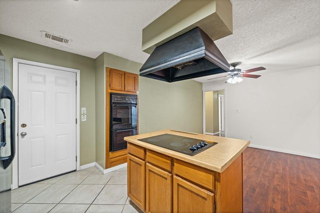 10714 Sherburne Drive, Houston, TX 77072