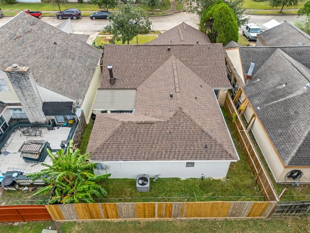 10714 Sherburne Drive, Houston, TX 77072