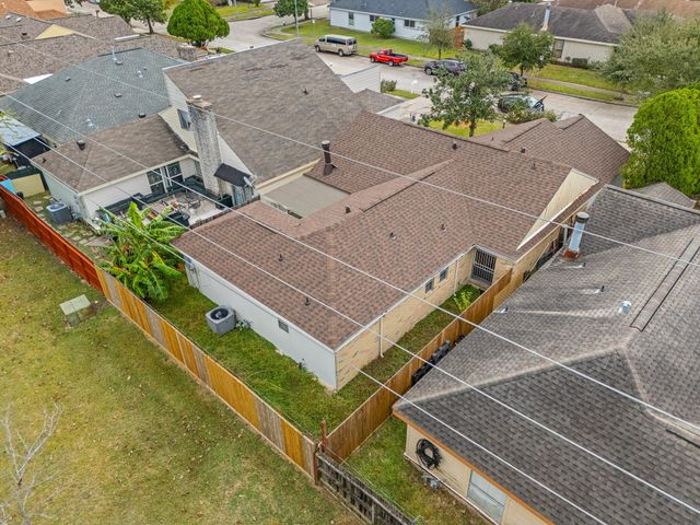 10714 Sherburne Drive, Houston, TX 77072