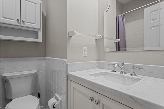 7 Ashton Square, Greensboro, NC 27408