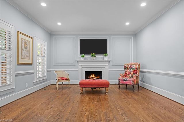 7 Ashton Square, Greensboro, NC 27408